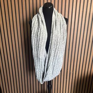 Hollister Gray Cable-Knit Infinity Scarf